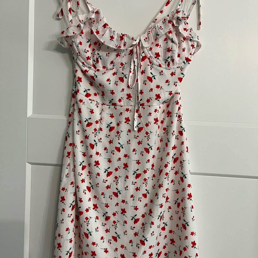 Princess Polly Dress! - Picture 2 of 5